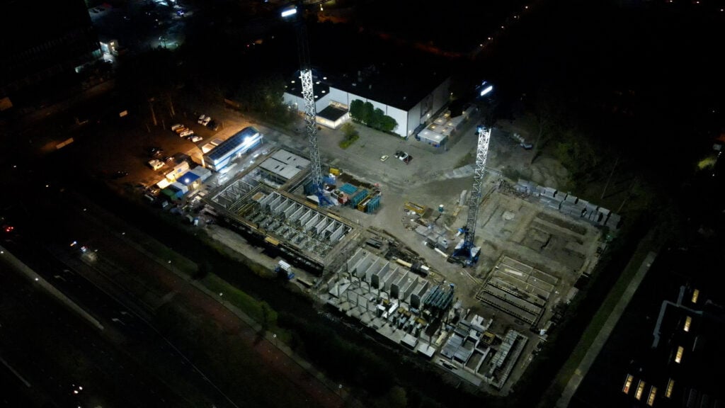 Luminaires à LED sans éblouissement lors d'un projet de Ballast Nedam la nuit