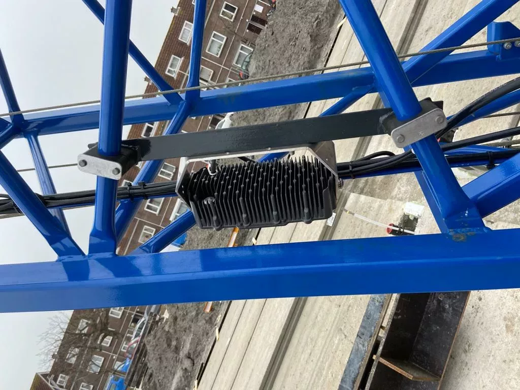 Giekverlichting mobiele torenkraan SN35 ingebouwd in de giek achterzijde