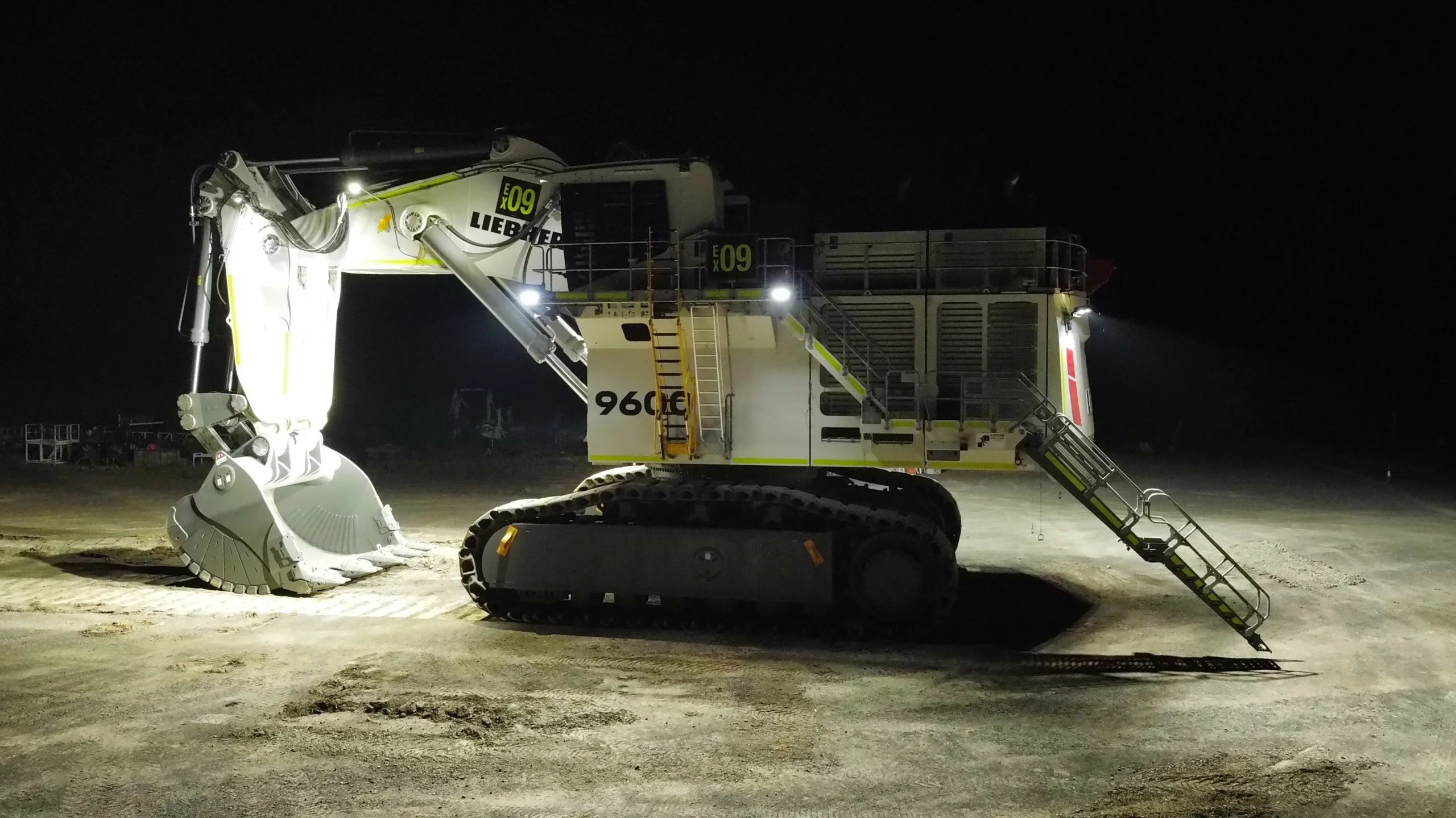 Mining excavator at night with DarkLicht floodlights