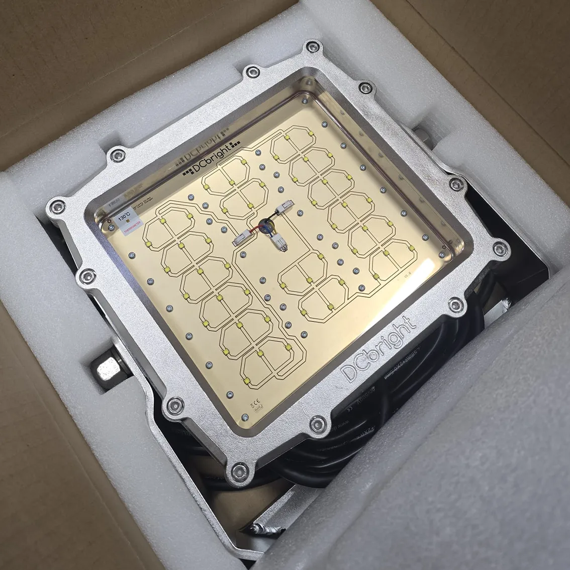 Productfoto van een LED-floodlight bestand tegen gammastraling