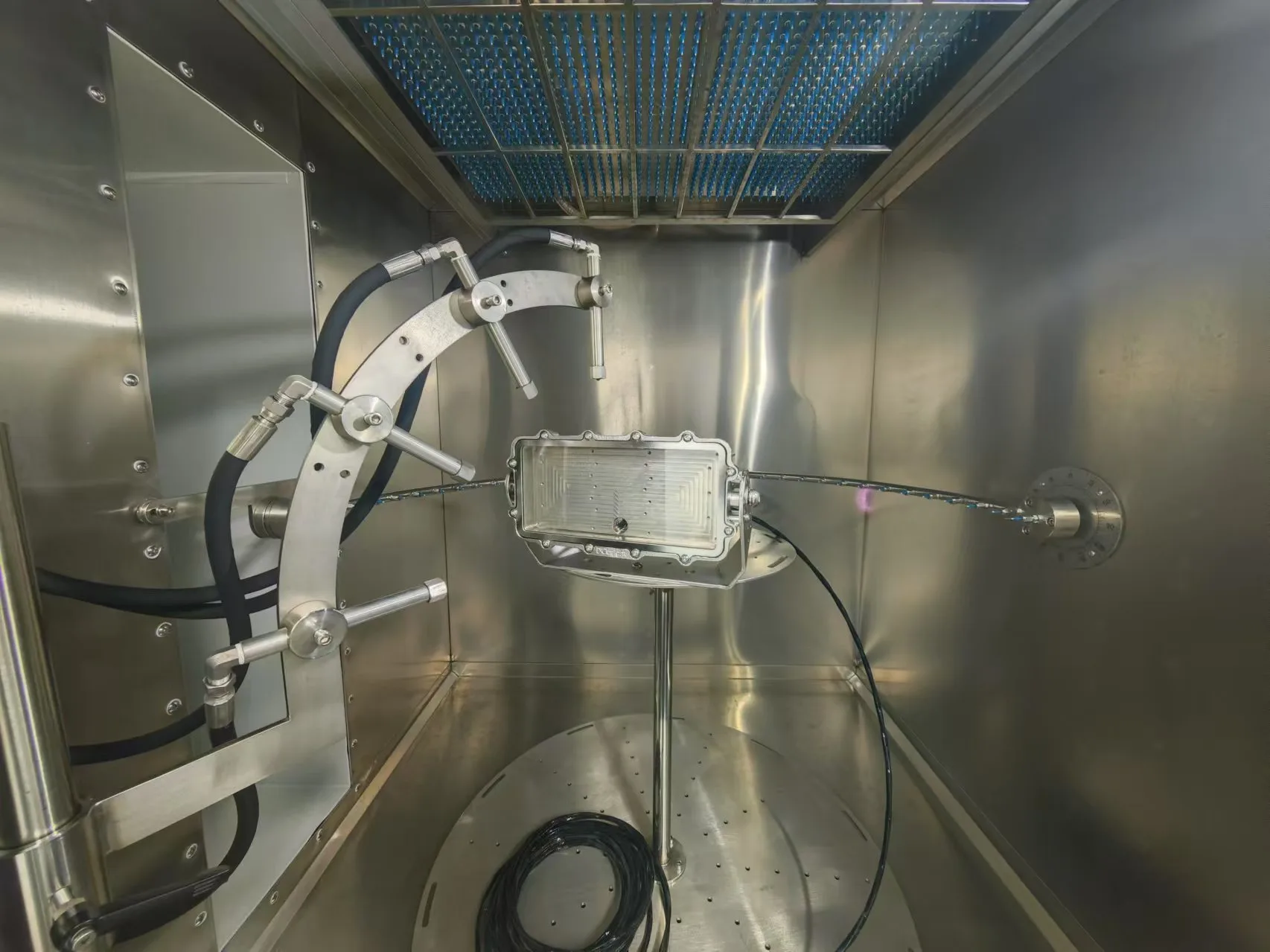 Projecteur Snapper HT SS lors d'un test IP dans une salle d'essai