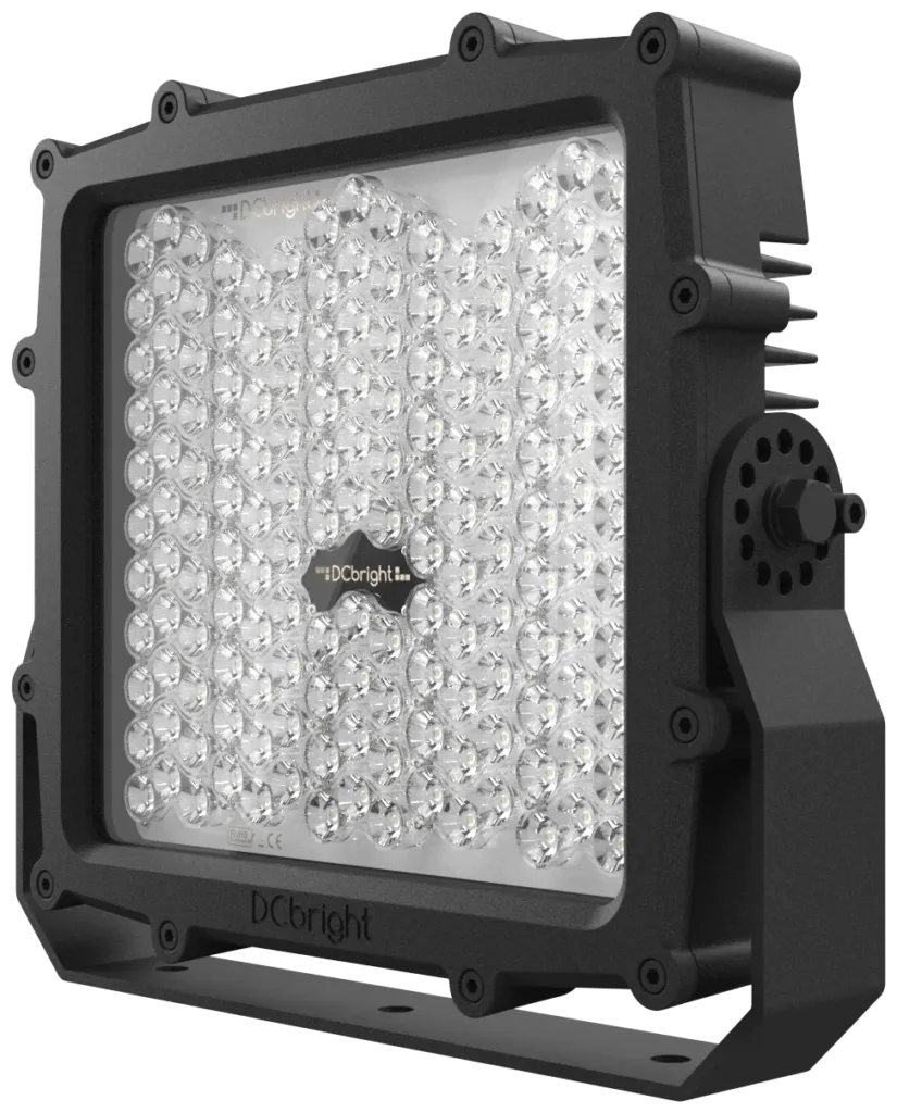 Orca LED floodlight in Titanium Black met 316L beugel, schuin van voren